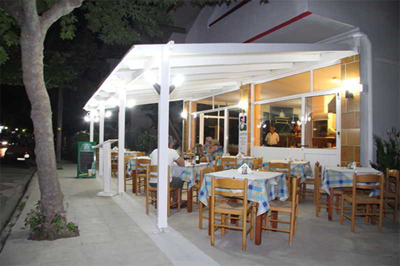 Stam & John Apartments Kos Town Ngoại thất bức ảnh